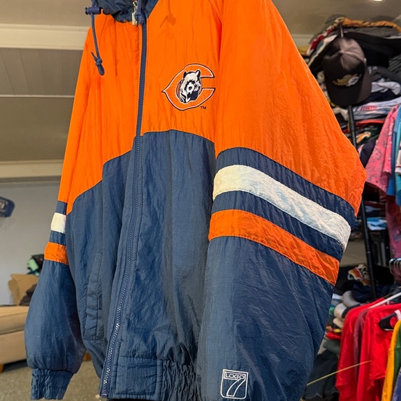 Chicago Bears Puffer Winter Jacket - Logo 7 - Picture 4 of 6